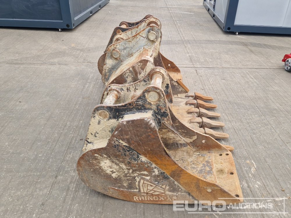 36", 24", 18" Digging Bucket 60mm Pin to suit 10 Ton Excavator - Godet: photos 2 36", 24", 18" Digging Bucket 60mm Pin to suit 10 Ton Excavator - Godet: photos 2