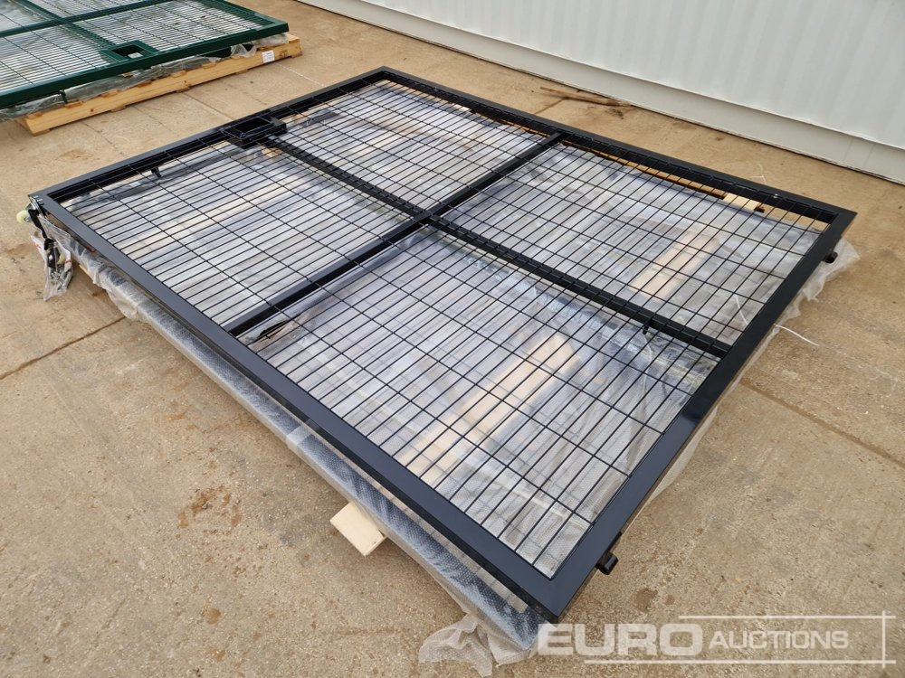 3m x 2.3m Heavy Duty Galvanized Powder Coated Gate (2 of), 100mm x 100mm Post (2 of), Assembly Kit (Black) - Équipement de garage: photos 3 3m x 2.3m Heavy Duty Galvanized Powder Coated Gate (2 of), 100mm x 100mm Post (2 of), Assembly Kit (Black) - Équipement de garage: photos 3