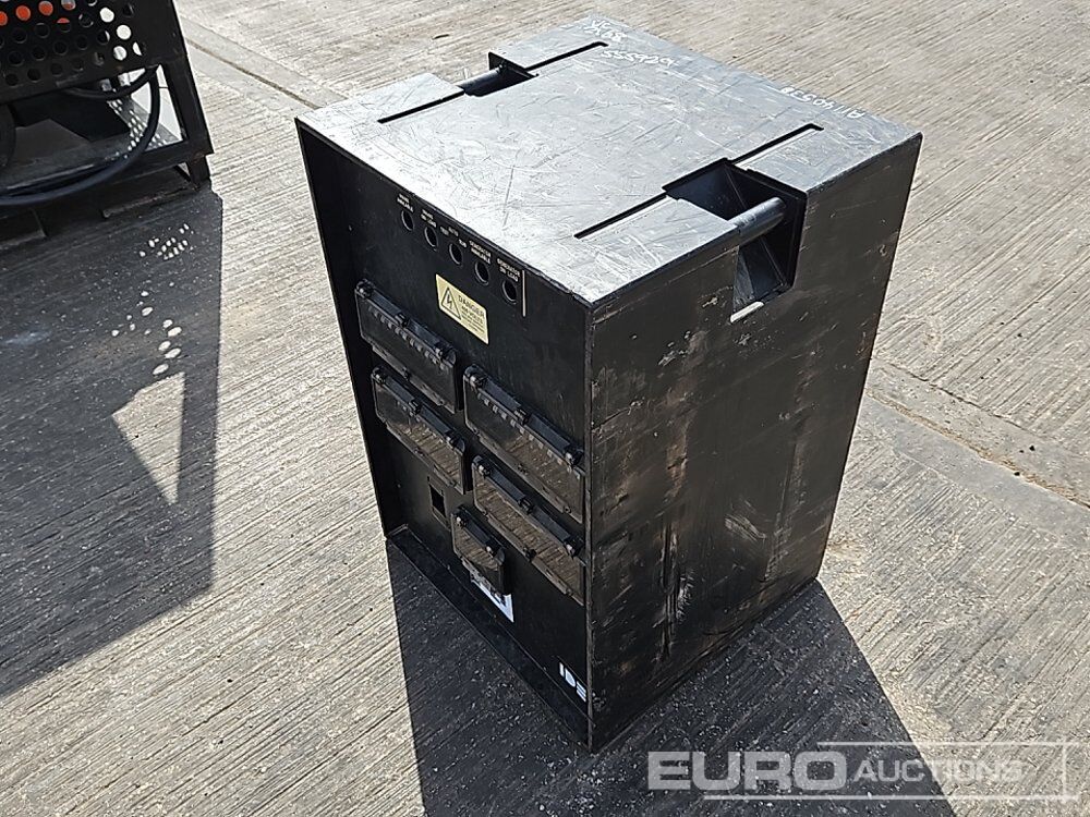 400Volt Distribution Box - Matériel de chantier: photos 1 400Volt Distribution Box - Matériel de chantier: photos 1