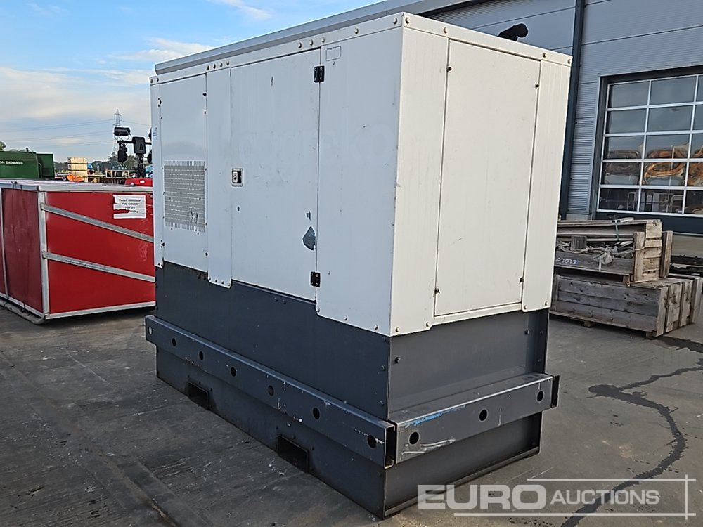 40kVA Generator, 4 Cylinder Engine - Groupe électrogène: photos 1 40kVA Generator, 4 Cylinder Engine - Groupe électrogène: photos 1