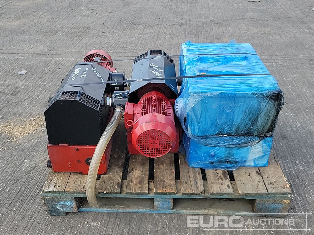 415Volt Pump (2 of), Electric Box (2 of) - Pompe à eau: photos 4 415Volt Pump (2 of), Electric Box (2 of) - Pompe à eau: photos 4