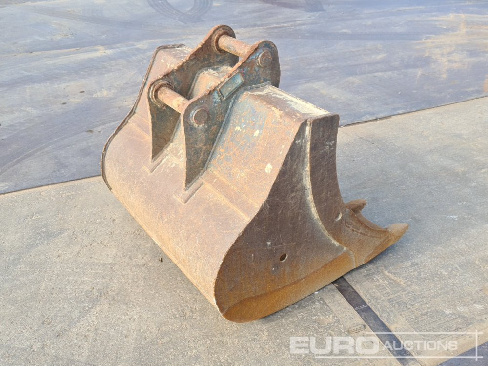 48" Digging Bucket 65mm Pin to suit 13 Ton Excavator - Godet: photos 5 48" Digging Bucket 65mm Pin to suit 13 Ton Excavator - Godet: photos 5