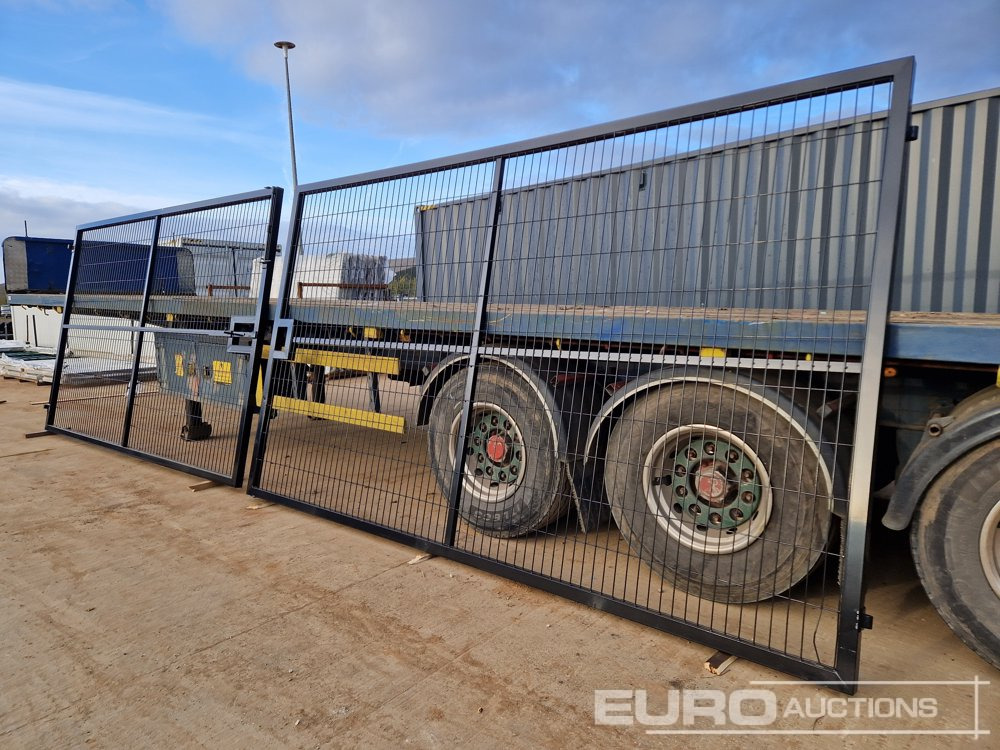 4m x 2.3m Heavy Duty Galvanized Powder Coated Gate (2 of), 100mm x 100mm Post (2 of), Assembly Kit (Black) - Matériel de chantier: photos 1 4m x 2.3m Heavy Duty Galvanized Powder Coated Gate (2 of), 100mm x 100mm Post (2 of), Assembly Kit (Black) - Matériel de chantier: photos 1