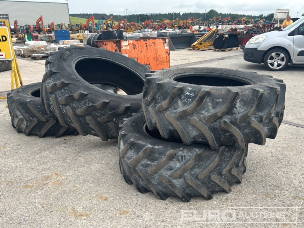 540/65R38 Michelin Tyres (2 of) & 480/65R28 Tyres (2 of) - Pneu: photos 2 540/65R38 Michelin Tyres (2 of) & 480/65R28 Tyres (2 of) - Pneu: photos 2