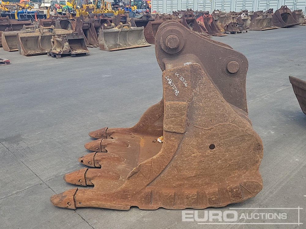 60" Digging Bucket 100mm Pin to suit 40 Ton Excavator - Godet: photos 2 60" Digging Bucket 100mm Pin to suit 40 Ton Excavator - Godet: photos 2