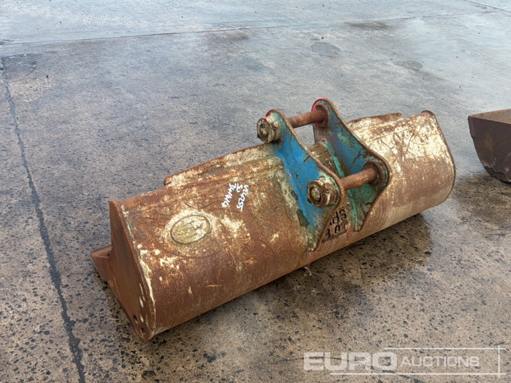 60" Strickland Ditching Bucket 45mm Pin to suit 4-6 Ton Excavator - Godet: photos 2 60" Strickland Ditching Bucket 45mm Pin to suit 4-6 Ton Excavator - Godet: photos 2