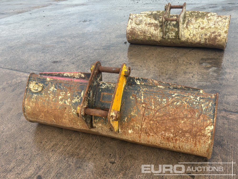 60" Strickland Ditching Bucket 45mm Pin to suit 4-6 Ton Excavator - Godet: photos 3 60" Strickland Ditching Bucket 45mm Pin to suit 4-6 Ton Excavator - Godet: photos 3