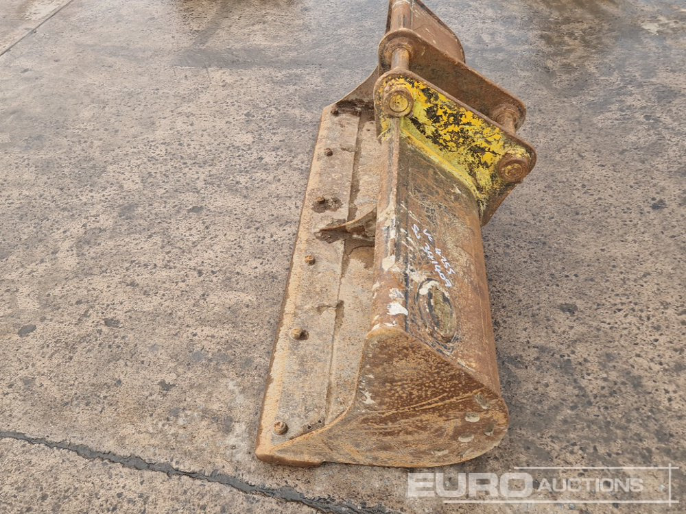 60" Strickland Ditching Bucket 45mm Pin to suit 4-6 Ton Excavator - Godet: photos 2 60" Strickland Ditching Bucket 45mm Pin to suit 4-6 Ton Excavator - Godet: photos 2