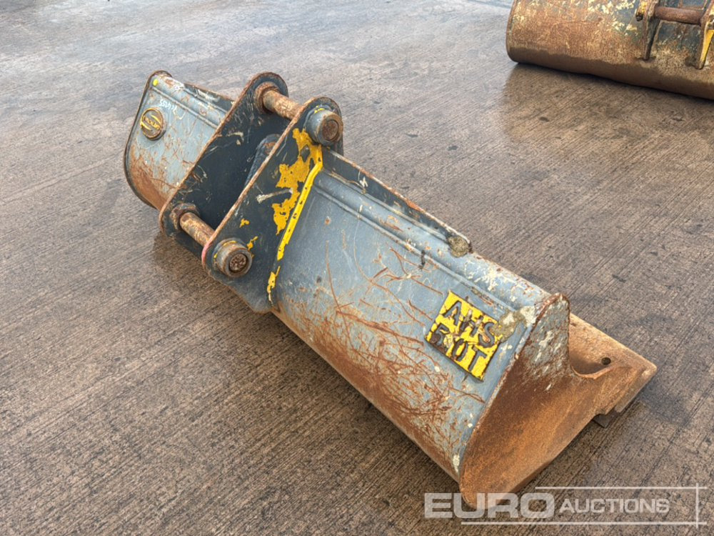 60" Strickland Ditching Bucket 45mm Pin to suit 4-6 Ton Excavator - Godet: photos 3 60" Strickland Ditching Bucket 45mm Pin to suit 4-6 Ton Excavator - Godet: photos 3