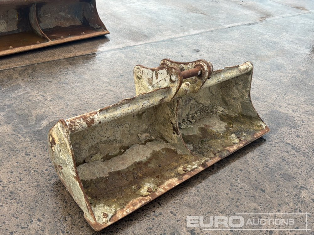 60" Strickland Ditching Bucket 45mm Pin to suit 4-6 Ton Excavator - Godet: photos 5 60" Strickland Ditching Bucket 45mm Pin to suit 4-6 Ton Excavator - Godet: photos 5