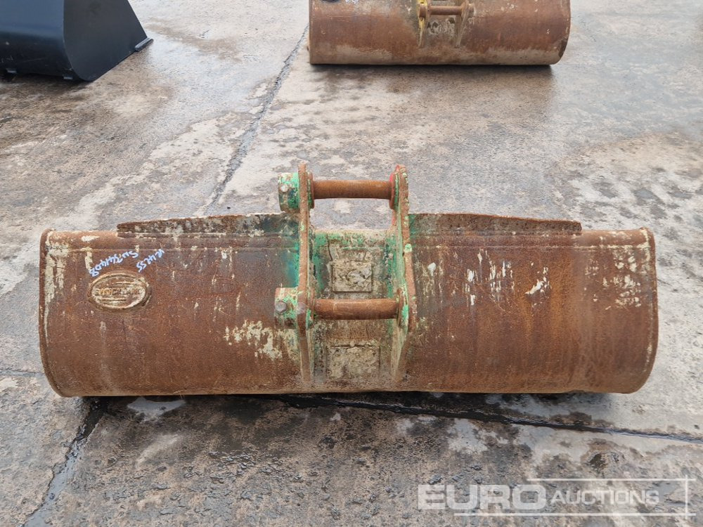 60" Strickland Ditching Bucket 45mm Pin to suit 4-6 Ton Excavator - Godet: photos 4 60" Strickland Ditching Bucket 45mm Pin to suit 4-6 Ton Excavator - Godet: photos 4