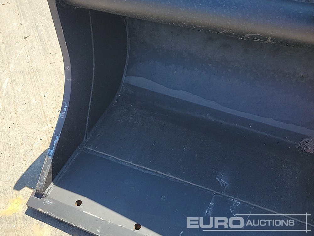 Godet neuf 72" Ditching Bucket 65mm Pin to suit 13 Ton Excavator: photos 10