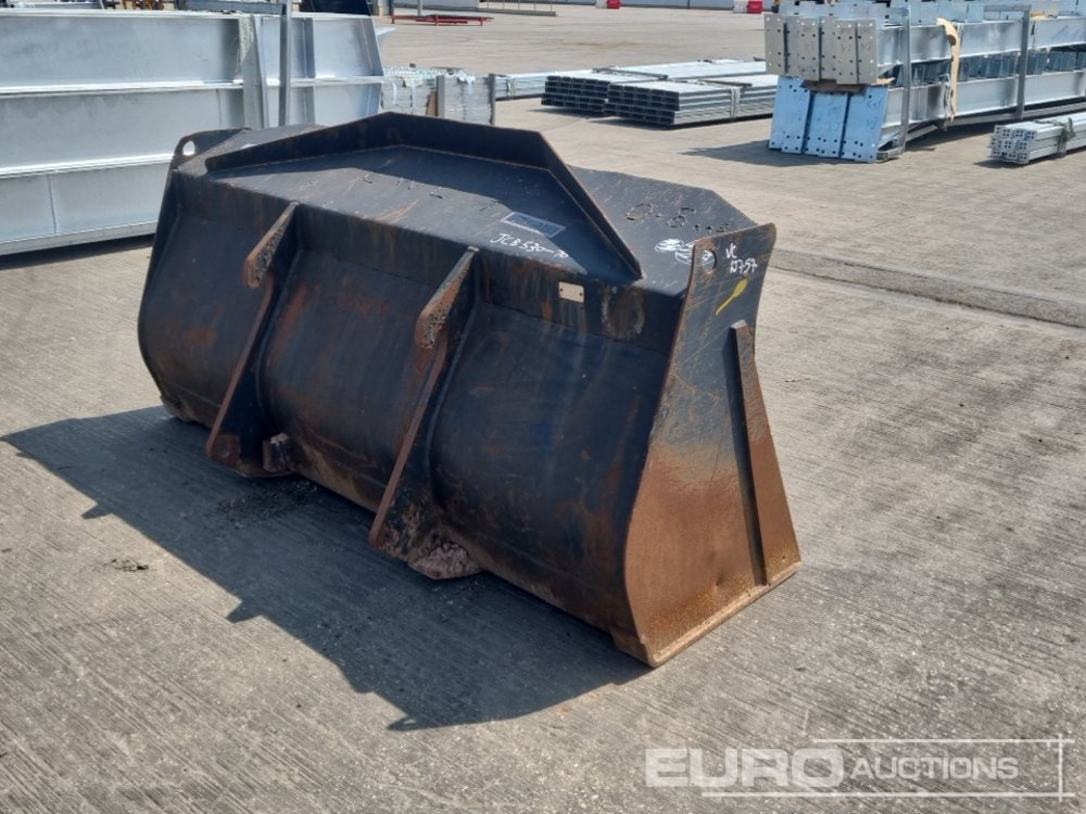 74" Loading Bucket to suit JCB Telehandler - Godet: photos 5 74" Loading Bucket to suit JCB Telehandler - Godet: photos 5
