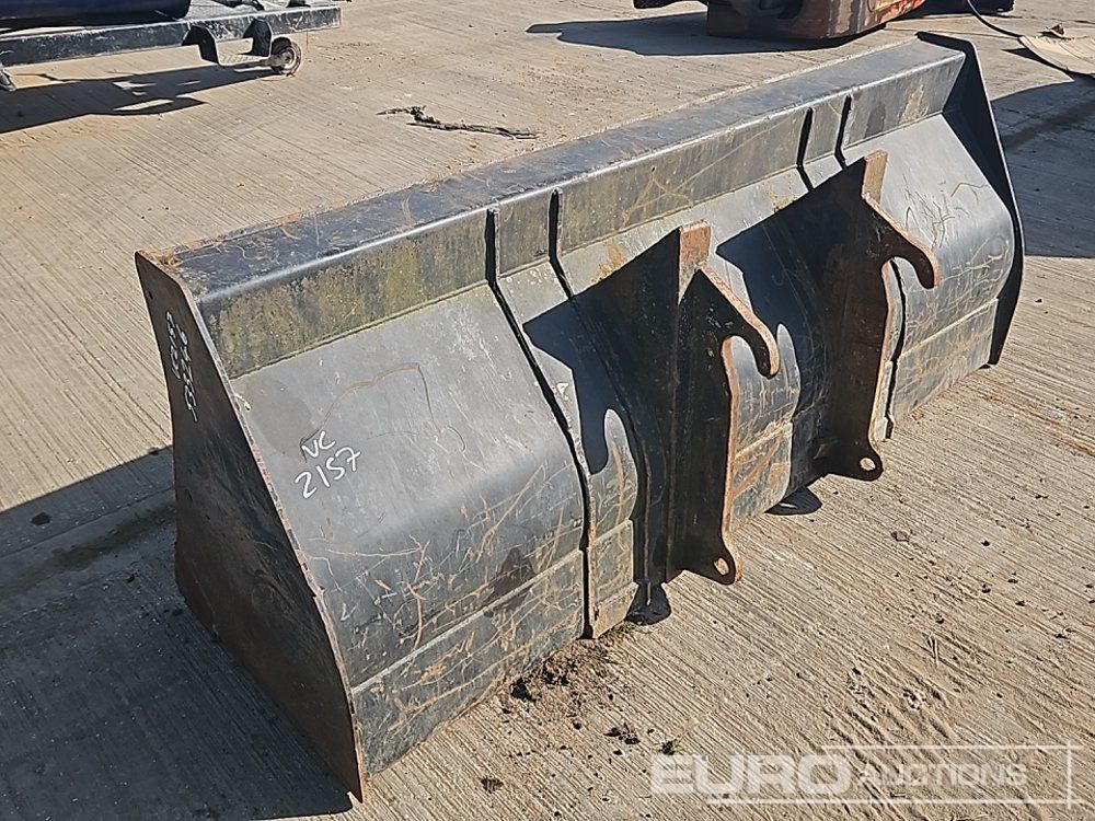 88" Loading Bucket to suit Telehandler - Godet: photos 3 88" Loading Bucket to suit Telehandler - Godet: photos 3