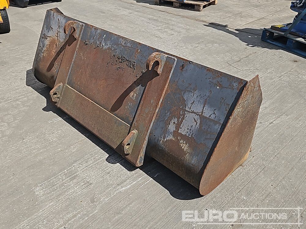 90" Loading Bucket to suit Telehandler - Godet: photos 5 90" Loading Bucket to suit Telehandler - Godet: photos 5