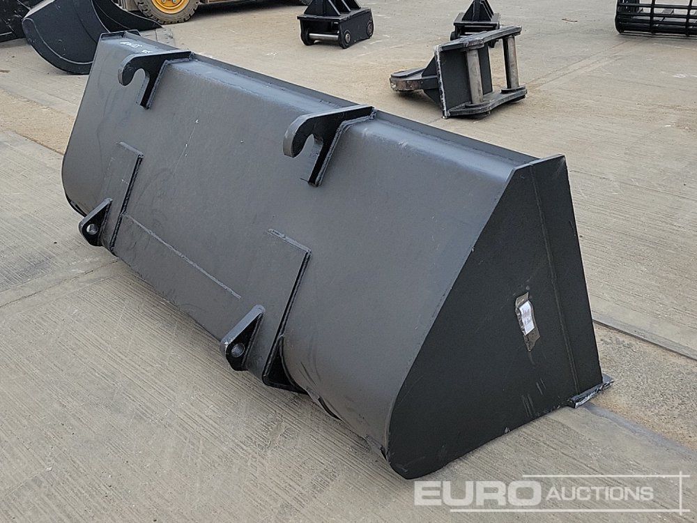 90" Loading Bucket to suit Telehandler - Godet: photos 5 90" Loading Bucket to suit Telehandler - Godet: photos 5