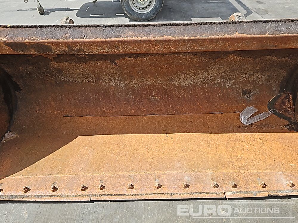 Godet 90" Loading Bucket to suit Telehandler: photos 11 Godet 90" Loading Bucket to suit Telehandler: photos 11