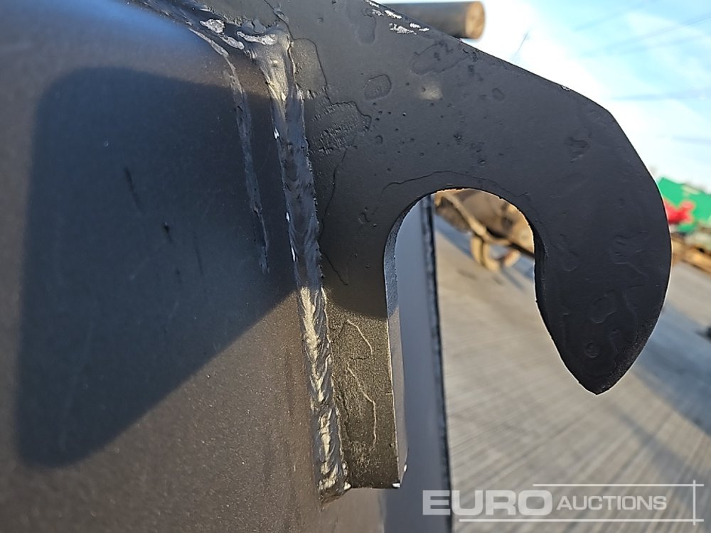 Godet neuf 90" Loading Bucket to suit Telehandler: photos 14 Godet neuf 90" Loading Bucket to suit Telehandler: photos 14