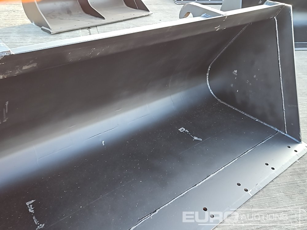 Godet neuf 90" Loading Bucket to suit Telehandler: photos 13 Godet neuf 90" Loading Bucket to suit Telehandler: photos 13