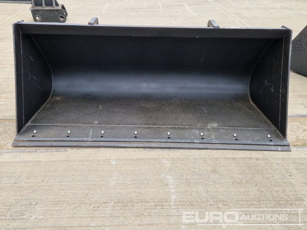 90" Loading Bucket to suit Telehandler - Godet: photos 2 90" Loading Bucket to suit Telehandler - Godet: photos 2