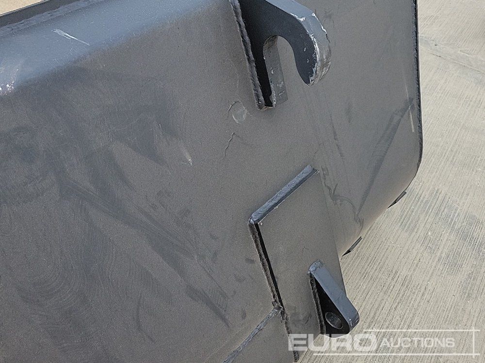 Godet neuf 90" Loading Bucket to suit Telehandler: photos 13
