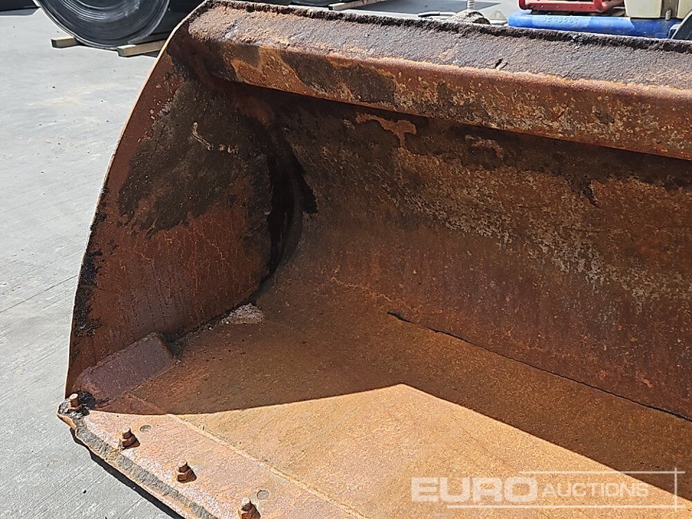 Godet 90" Loading Bucket to suit Telehandler: photos 10 Godet 90" Loading Bucket to suit Telehandler: photos 10