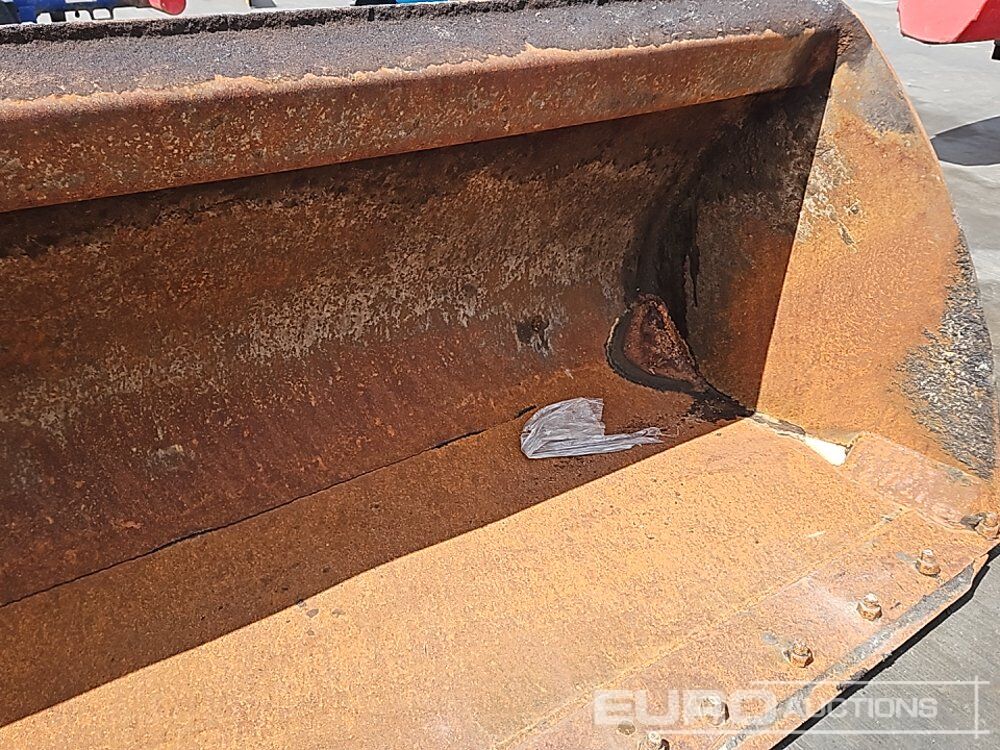 Godet 90" Loading Bucket to suit Telehandler: photos 9 Godet 90" Loading Bucket to suit Telehandler: photos 9