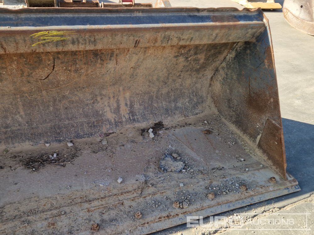 Godet 90" Loading Bucket to suit Telehandler: photos 10 Godet 90" Loading Bucket to suit Telehandler: photos 10