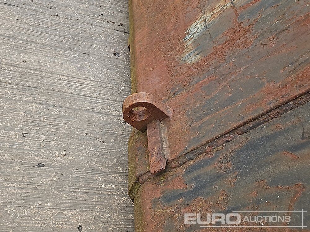 Godet 92" Loading Bucket to suit Telehandler: photos 9