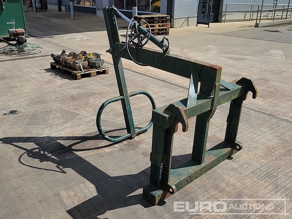Hydraulic Grab to suit Telehandler - Accessoire pour Pelle: photos 3 Hydraulic Grab to suit Telehandler - Accessoire pour Pelle: photos 3