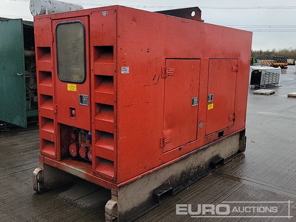 Aggreko Generator, 6 Cylinder Engine - Groupe électrogène: photos 1 Aggreko Generator, 6 Cylinder Engine - Groupe électrogène: photos 1