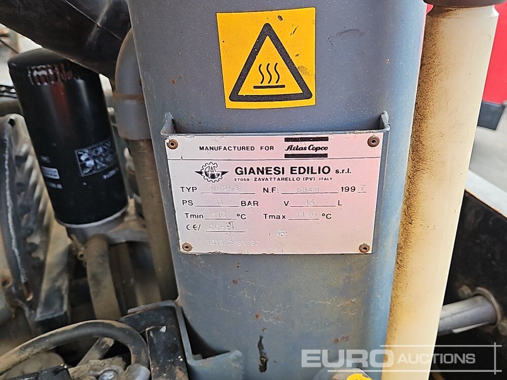 Compresseur d'air Altas Copco Single Axle Compressor: photos 35 Compresseur d'air Altas Copco Single Axle Compressor: photos 35