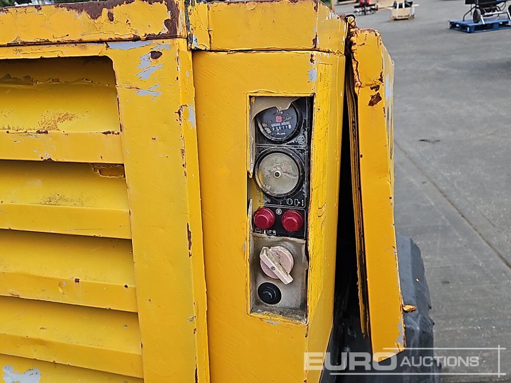 Compresseur d'air Altas Copco Single Axle Compressor: photos 17 Compresseur d'air Altas Copco Single Axle Compressor: photos 17