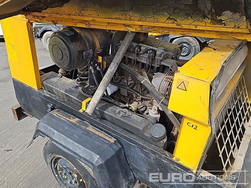 Compresseur d'air Altas Copco Single Axle Compressor: photos 27 Compresseur d'air Altas Copco Single Axle Compressor: photos 27