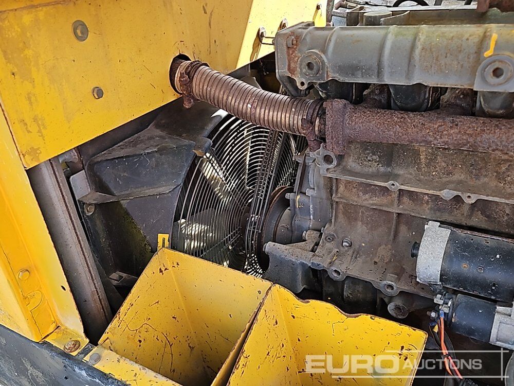 Compresseur d'air Altas Copco Single Axle Compressor: photos 19 Compresseur d'air Altas Copco Single Axle Compressor: photos 19
