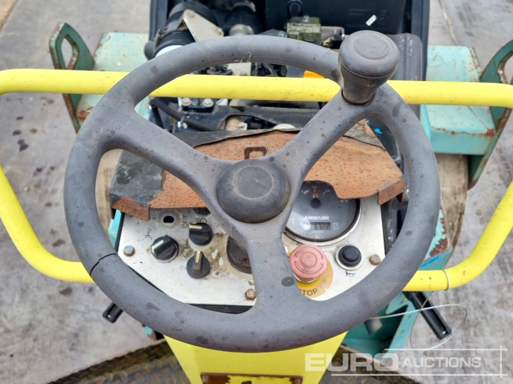 Compacteur Ammann AV33-2: photos 28