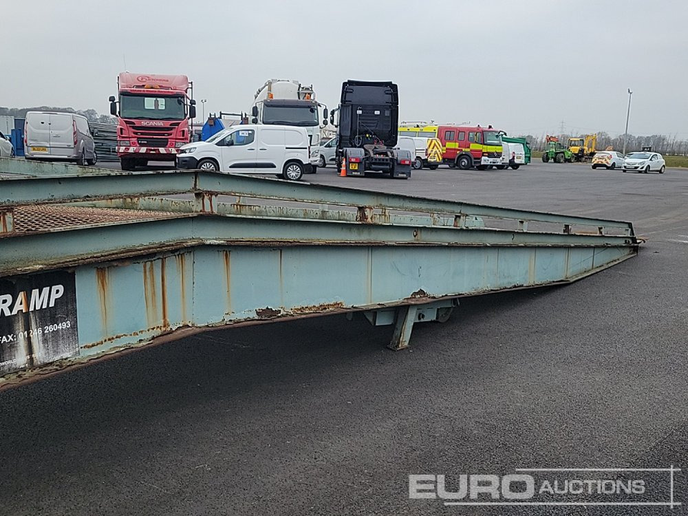 Autre matériel 2002 ThorWorld 7ft Loading Ramp: photos 12 Autre matériel 2002 ThorWorld 7ft Loading Ramp: photos 12