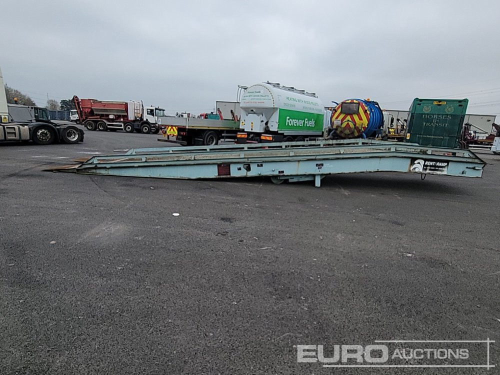 Autre matériel 2002 ThorWorld 7ft Loading Ramp: photos 7 Autre matériel 2002 ThorWorld 7ft Loading Ramp: photos 7