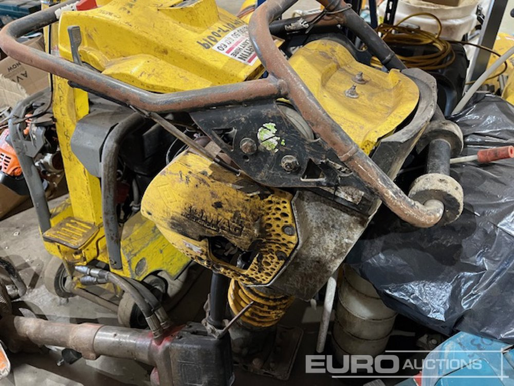 Bomag BT60 - Travaux routiers: photos 2 Bomag BT60 - Travaux routiers: photos 2