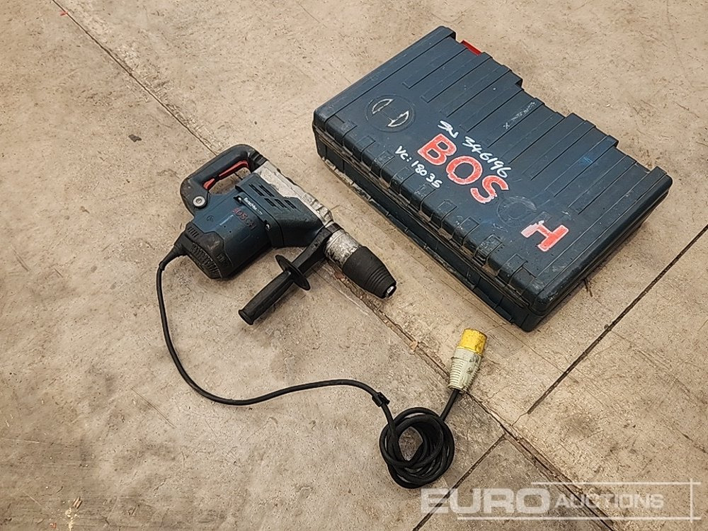 Bosch 110 Volt Breaker - Matériel de chantier: photos 2 Bosch 110 Volt Breaker - Matériel de chantier: photos 2