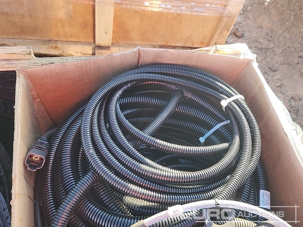 Système électrique pour Engins de chantier Box of Electrical Cables: photos 8