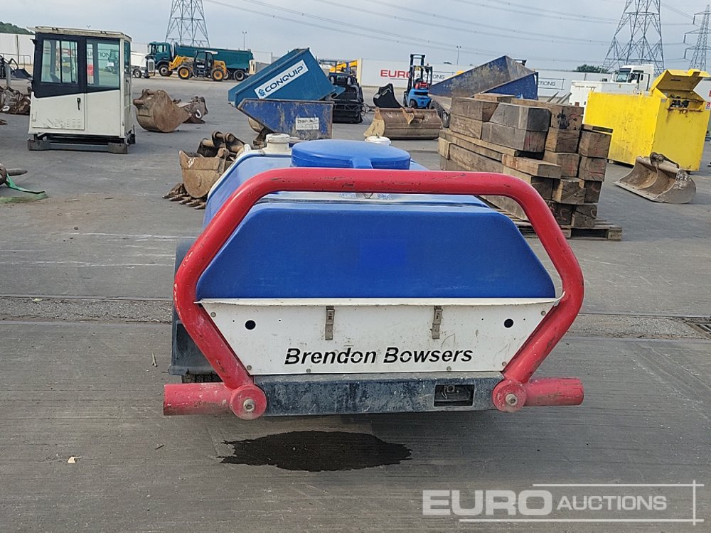 Brendon Bowsers Single Axle Plastic Water Bowser, Yanmar Pressure Washer - Nettoyeur haute pression: photos 4 Brendon Bowsers Single Axle Plastic Water Bowser, Yanmar Pressure Washer - Nettoyeur haute pression: photos 4