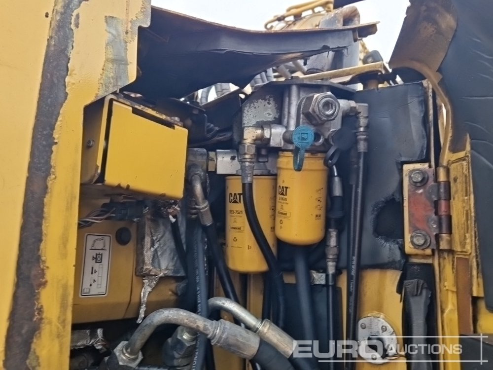 Pelle sur chenille CAT 314CLCR: photos 30