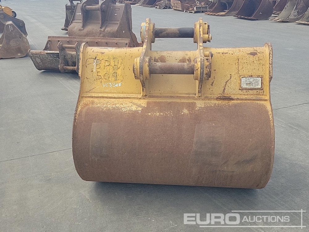 CAT 58" Digging Bucket 80mm Pin to suit 20 Ton Excavator - Godet: photos 4 CAT 58" Digging Bucket 80mm Pin to suit 20 Ton Excavator - Godet: photos 4