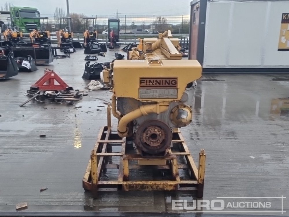 CAT 6 Cylinder Engine - Moteur: photos 4 CAT 6 Cylinder Engine - Moteur: photos 4