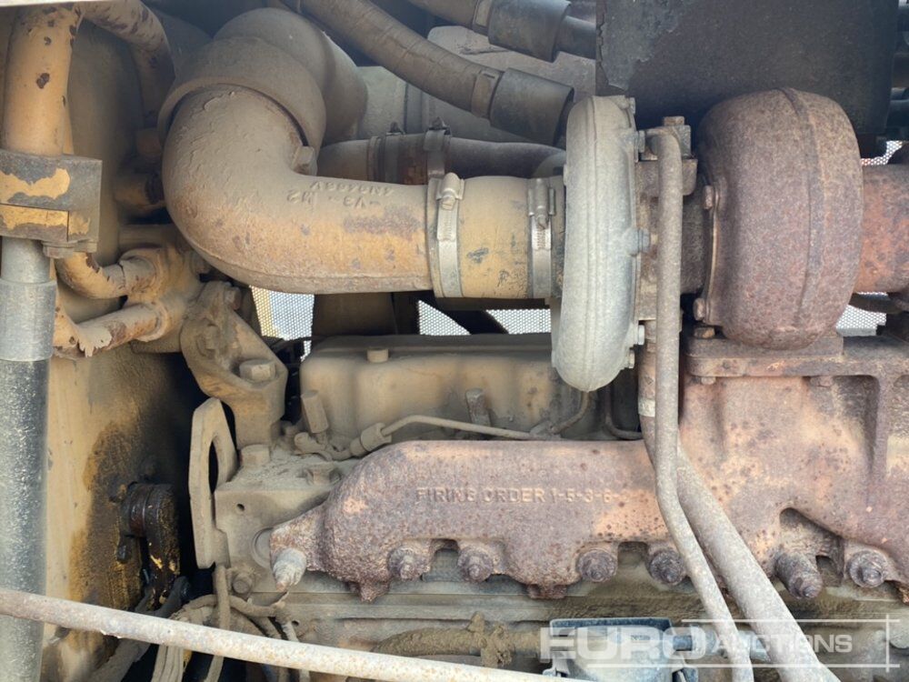 Bulldozer CAT D6D: photos 35 Bulldozer CAT D6D: photos 35