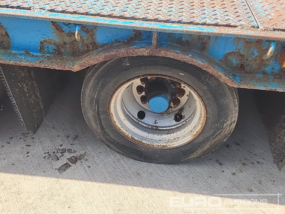 Semi-remorque surbaissé Chieftain Tri Axle Extendable Step Frame Low Loader Trailer, Hydraulic Ramps: photos 9 Semi-remorque surbaissé Chieftain Tri Axle Extendable Step Frame Low Loader Trailer, Hydraulic Ramps: photos 9