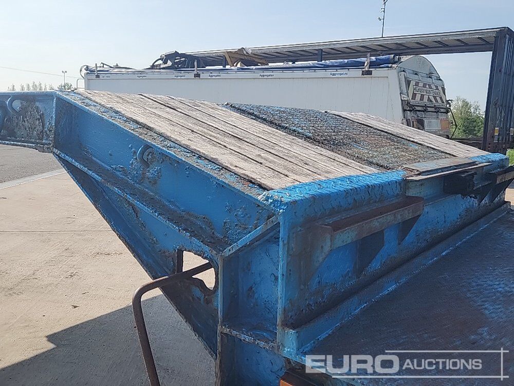 Semi-remorque surbaissé Chieftain Tri Axle Extendable Step Frame Low Loader Trailer, Hydraulic Ramps: photos 25 Semi-remorque surbaissé Chieftain Tri Axle Extendable Step Frame Low Loader Trailer, Hydraulic Ramps: photos 25
