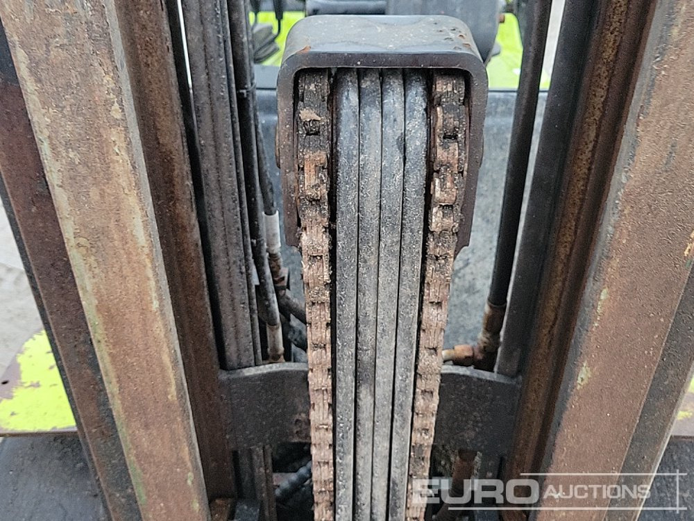 Chariot élévateur diesel Clark GTS33D: photos 20