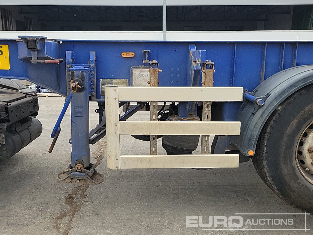 Semi-remorque plateau Dennison Trailers 4 Axle 40' Skeleton Trailer, Front Lift Axle, Twist Locks: photos 40